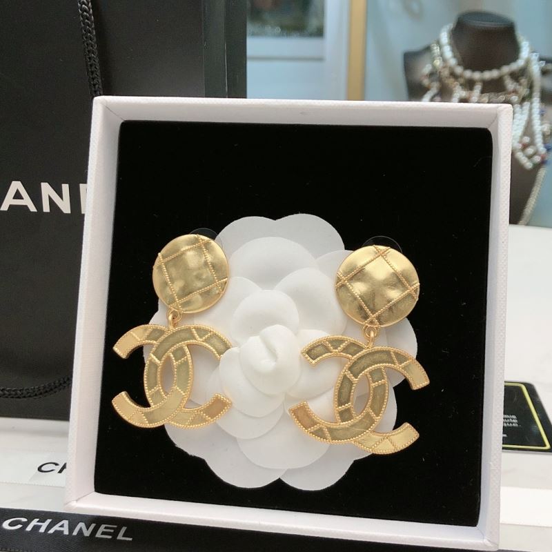 Ch**el earrings